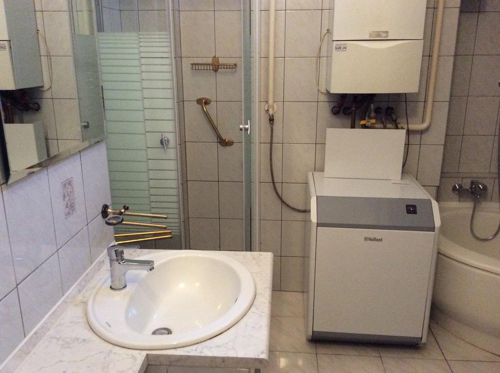 Szundi Szobak Pecs Bagian luar foto